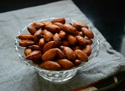تصویر 2 از بادام درختی پوست کنده + قیمت رقابتی ارزان